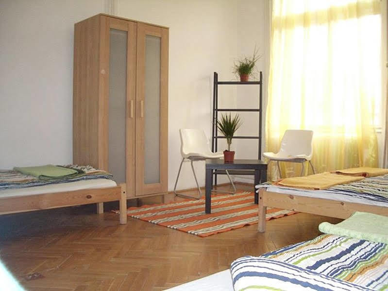 Gaia Astoria Hostal Budapest
